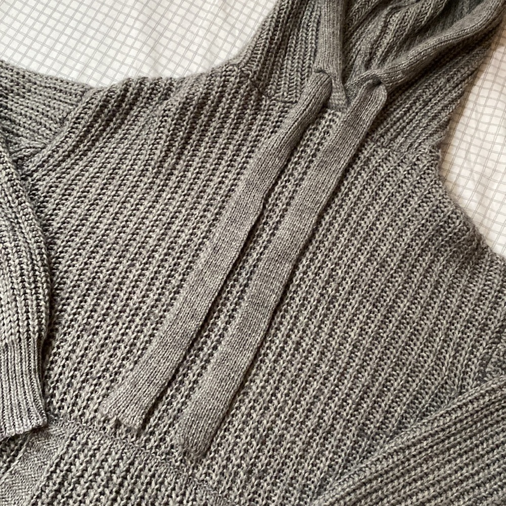 Large Knit Nasty Gal Hoodie - Picture 3 of 5